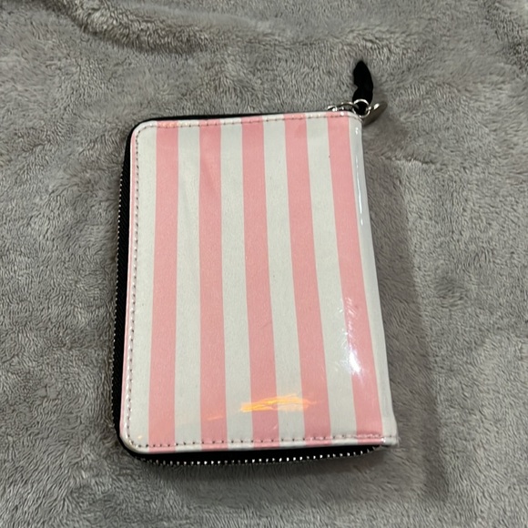 Victoria’s Secret Makeup case - Picture 5 of 6